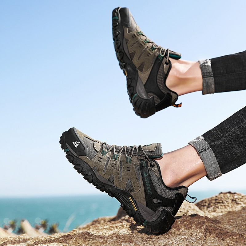 Chaussure de randonnée résistante en cuir suédé et robuste pour hommes