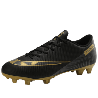 Chaussure de foot luxe, stylée et robuste