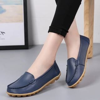 Chaussure bateau élégant et classe en cuir pour femme