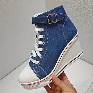 Chaussure compensée en denim confortable et élégante pour femme