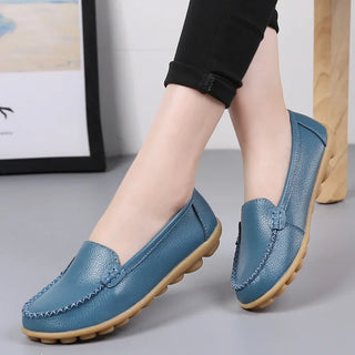 Chaussure bateau élégant et classe en cuir pour femme