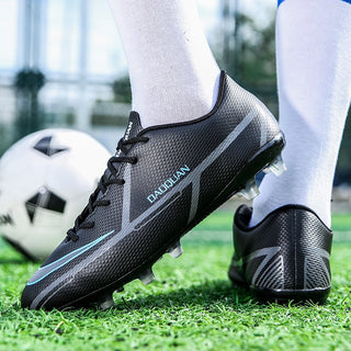 Chaussure de foot luxe, stylée et robuste